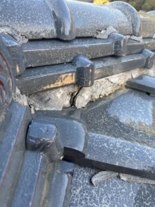 漆喰部分のひび割れ調査