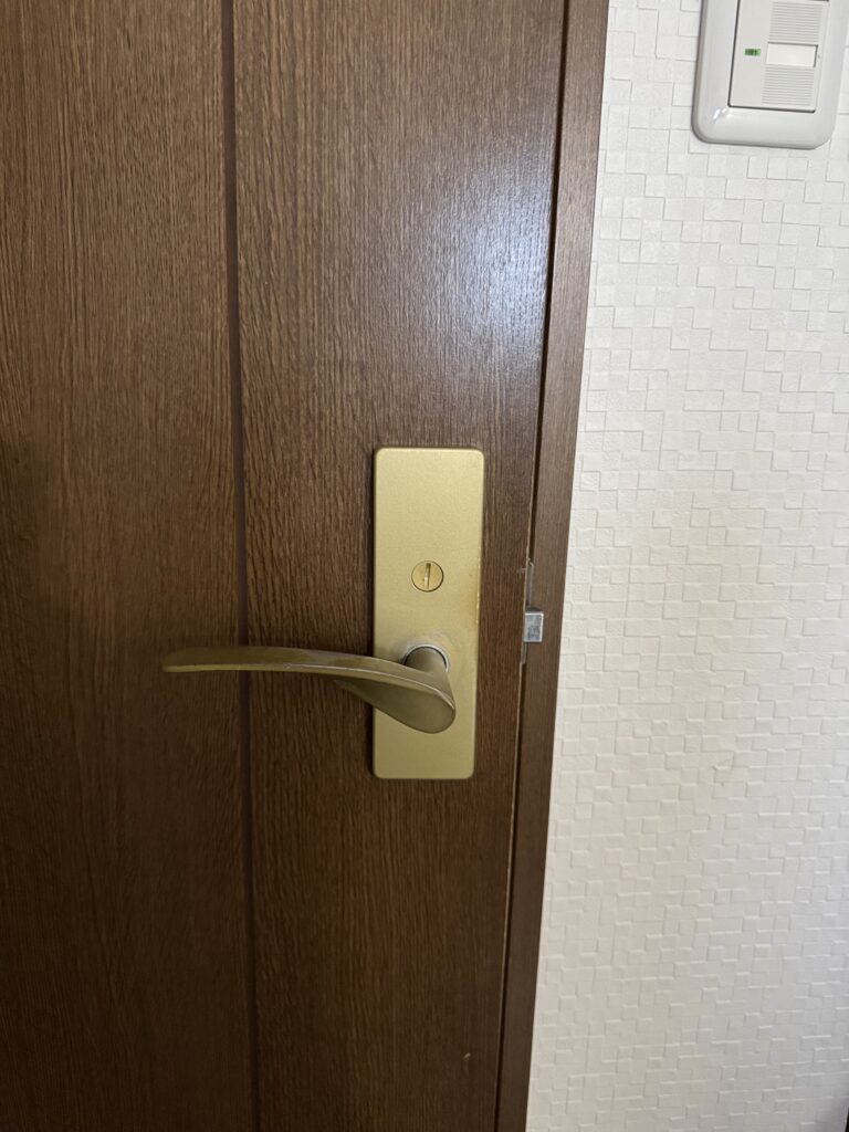 施工前のレバーハンドルです