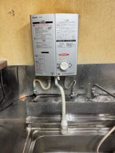 既存 湯沸器 交換前