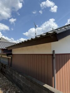 施工中　横といの撤去