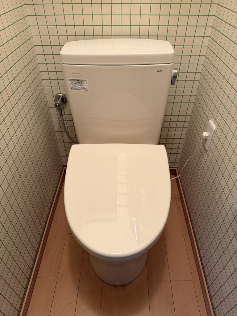 水戸市見和にてトイレ交換工事！ご要望に合わせたTOTO「ピュアレストQR」への交換