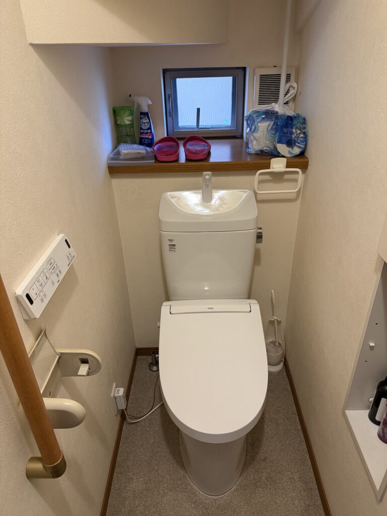 水戸市緑町にてトイレ交換工事！お写真での無料診断から「アメージュ便器（リトイレ）」を選定