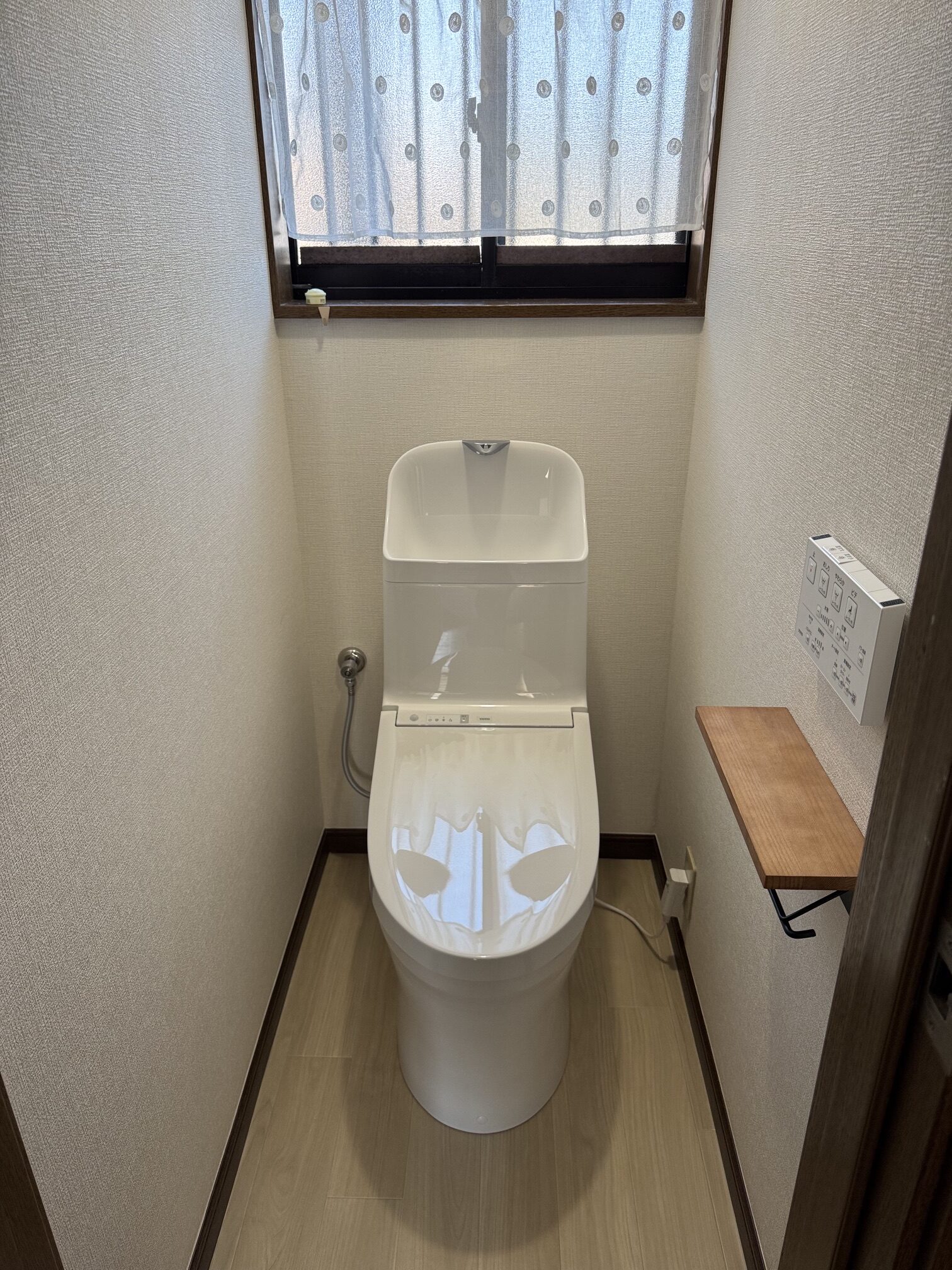 水戸市渡里町にて、トイレ交換（TOTO ZJ1）と内装リフォーム工事を行いました！